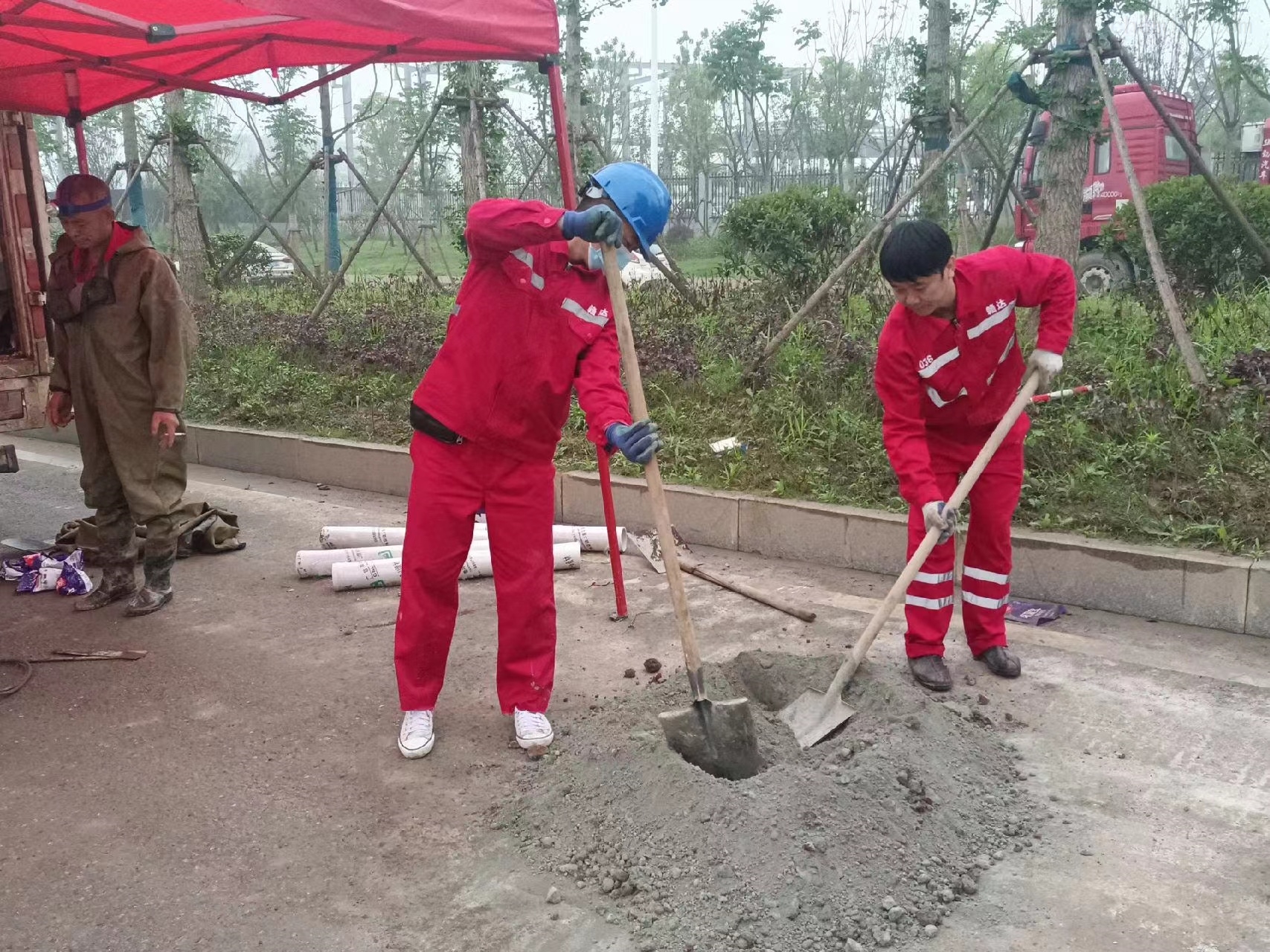 容县管道疏通哪家好】及时进行市政管道清淤